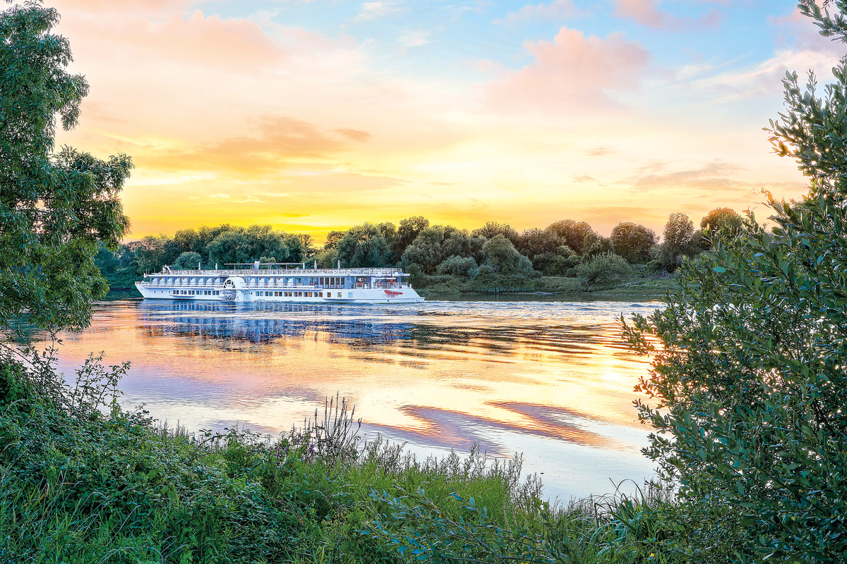 The Loire Valley, a Royal legacy (port-to-port cruise)